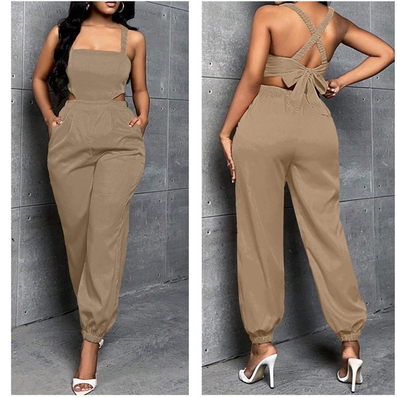 Luxe Criss Cross Cut out Pocket Jumpsuit - Picture 1 of 4